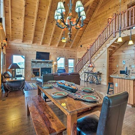 Pigeon Forge Cabin With Brand New Hot Tub And Views! Sevierville Bagian luar foto