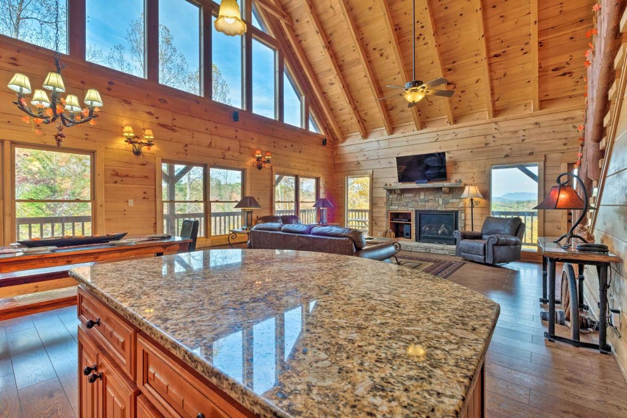 Pigeon Forge Cabin With Brand New Hot Tub And Views! Villa Sevierville Bagian luar foto