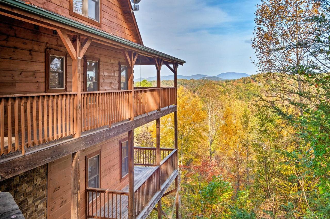 Pigeon Forge Cabin With Brand New Hot Tub And Views! Sevierville Bagian luar foto