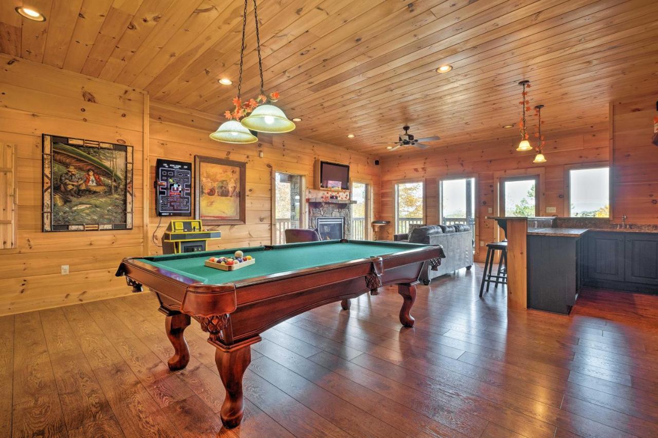 Pigeon Forge Cabin With Brand New Hot Tub And Views! Villa Sevierville Bagian luar foto