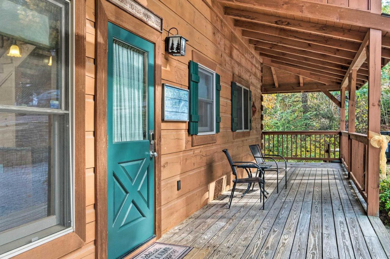 Pigeon Forge Cabin With Brand New Hot Tub And Views! Sevierville Bagian luar foto
