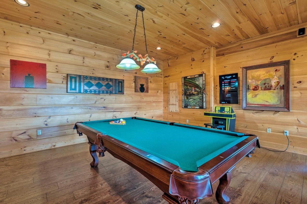 Pigeon Forge Cabin With Brand New Hot Tub And Views! Villa Sevierville Bagian luar foto